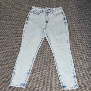 Light wash Judy Blue jeans. New…never worn.